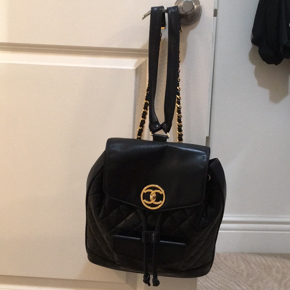 Authentic Chanel backpack - Picture 2 of 16